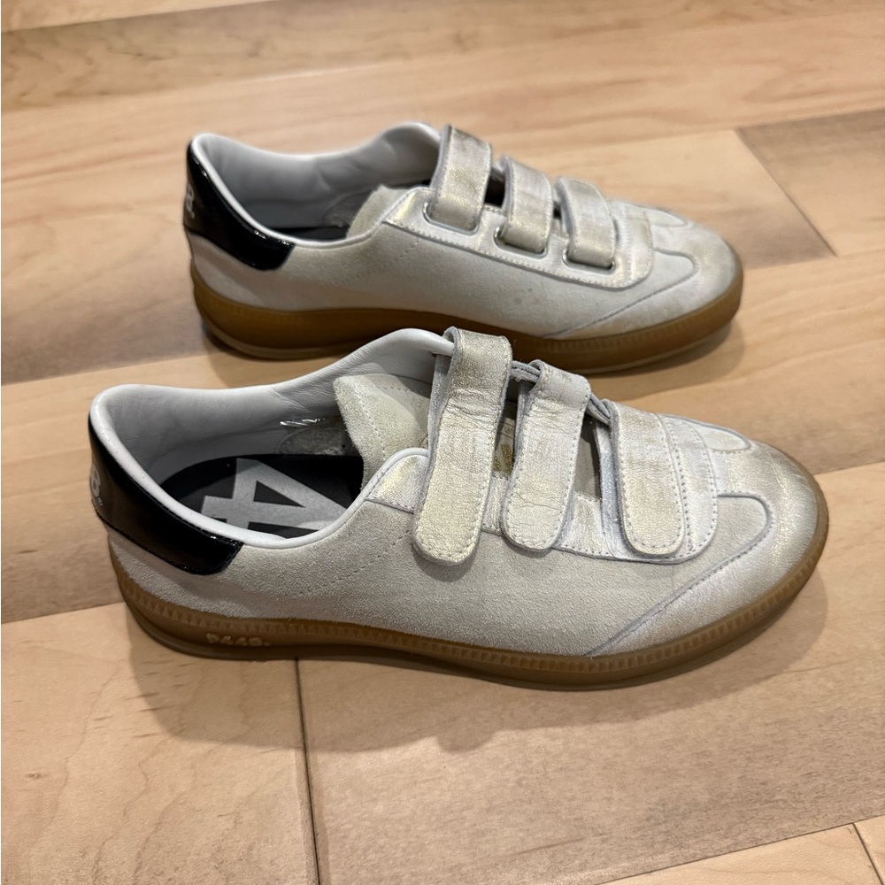 P448 White and Black Velcro Sneakers